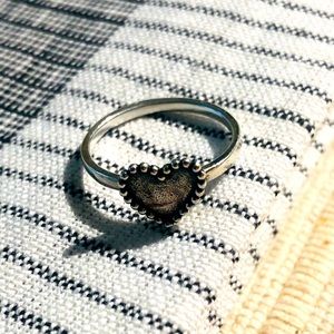 RETIRED James Avery beaded heart ring | size 7.5